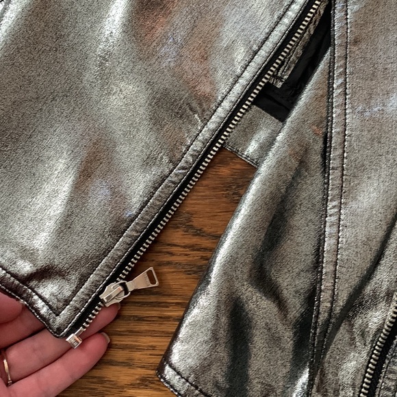 Express Jacket - Picture 3 of 6